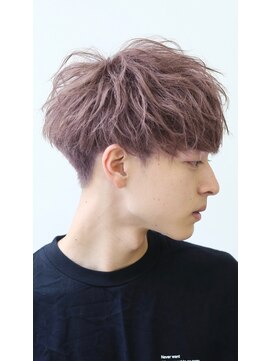 テンバイリップスヘアー(TEN by LIPPS hair) ピンクベージュツーブロ刈り上げ無造作マッシュ