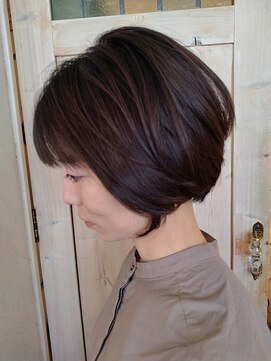 エヴァーグリーン(ever green) 【30代40代50代ひし形大人ショートボブ】