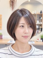 エメールヘア(aimere hair)&nbsp;富田林｜ツヤベージュブラウンの丸みショートボブ