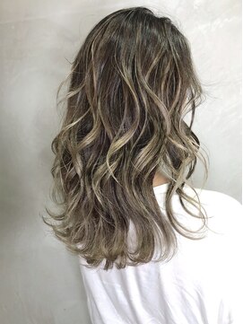 メリー(merry craftsman's factory) バレイヤージュ、ハイライトアッシュベージュブラウン