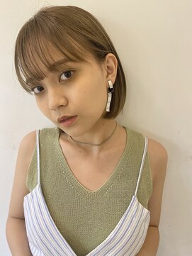 バズ(BUZZ) ボブで前髪作るなら重くない前髪が今っぽい★秋山友美