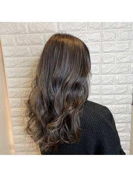 ティエル(Tiele) グレーハイライト