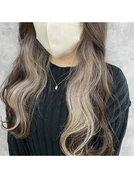 ラウル(Laulu) ロング×巻き髪◎インナーホワイトベージュ/外国人風カラー