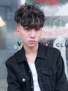 エフエム 明大前(FM) バーバー ホワイトハイライトフェード