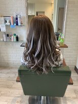 レーヴ ヘアー シエル(Reve hair ciel)&nbsp;シールエクステ＆ハイライトスタイル　２０代/３０代/４０代