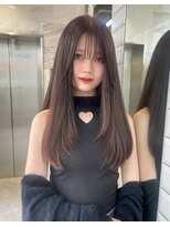 リリー(Lilley)&nbsp;韓国ヘア×レイヤーカット×透明感カラー