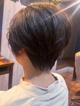 カミビトグロウ(kamibito glow) 透明感♪髪質改善カラーアッシュベージュショートボブ小顔艶感