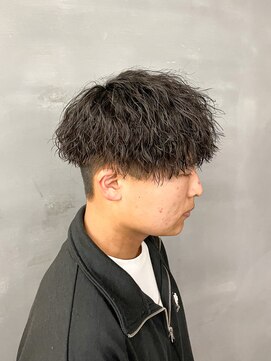 バース バイ ハピネス(BIRTH by happiness) men's縦落ちツイストスパイラルパーマ