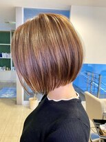 ビームズ ヘアー ブラン(Bee ms HAIR Blanc+) 大人ショートボブベージュカラーブリーチしない透明感カラー