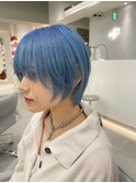 ショート×アクアブルーカラー