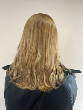 ヘアーアートミュージアム(Hair Art Museum) ミルクティー／外国人風カラー