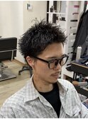 メガネが似合う黒髪スパイキーショート[池袋/池袋駅/メンズ]