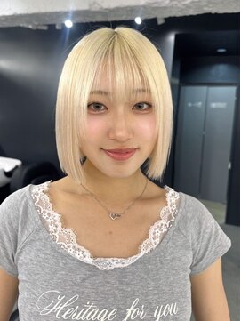 ベレーザ 渋谷神南(Beleza) 15301ホワイトブロンドワンホンハイトーンホワイトアッシュボブ