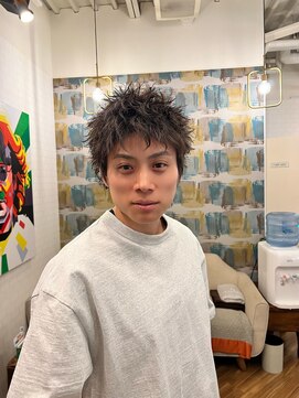 バーチ ウシワカマル(BIRCH ushiwakamaru) スパイキーショート×ツイストスパイラル