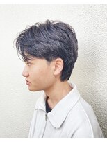 リアイス(Re:ICE) 刈り上げセンターパートフェザーパーマ波巻きツイストスパイラル