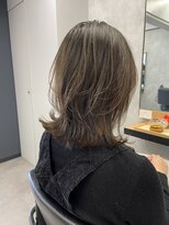 クラン 岡本(Chlan)&nbsp;ミディアムレイヤーカット　ハイトーングレージュ