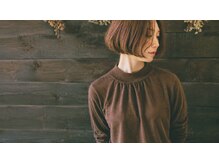 ヘアーメイク ハートシェイプドボックス(HAIR MAKE HEART SHAPED BOX)