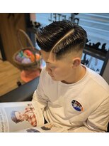 バーバー スタジオ ラフテル(Barber Studio RAFTEL) 七三スタイル