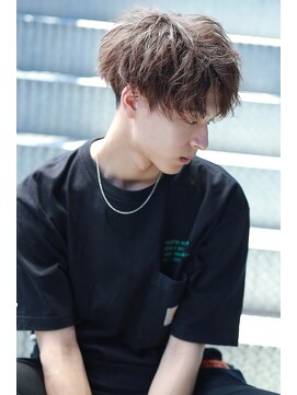 ザ サードヘアー 津田沼 (THE 3rd HAIR) 前下がり　コンマバング　ツーブロック