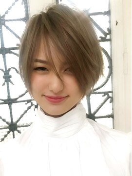 シャウルデッサントウキョウ 表参道(CHARLES DESSIN Tokyo) 【王道】艶感＋透明感＊アッシュブラウン