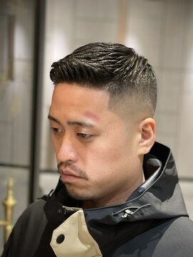 ヒロギンザバーバーショップ 丸の内店(HIRO GINZA BARBER SHOP) バーバースタイル × スキンフェード