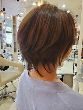 レイフィールド 滝の水店 ボブテイストのウルフカット
