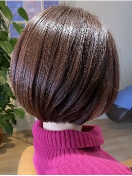 ワルツ(Waltz) ま~るいショートボブ/イメチェン/似合わせカット/フルバング