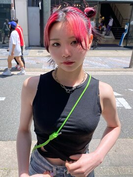 リッチ(RITZY) 【RITZY】ルーツカラー☆レッド☆お団子ヘア☆デザインカラー