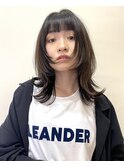 外ハネミディアム｜レイヤーロング/アースカラー/暗髪