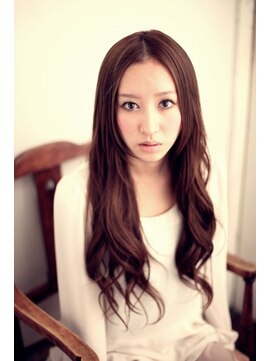 サファイア(SAPPHIRE) 大人レトロは、不思議感がいっぱいのアンティーク(*^^)v