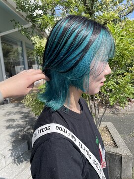 テクライズ 豊橋店(TECHRISE) ☆ウルフカット、アクアブルー、エメラルド、アンブレラカラー☆