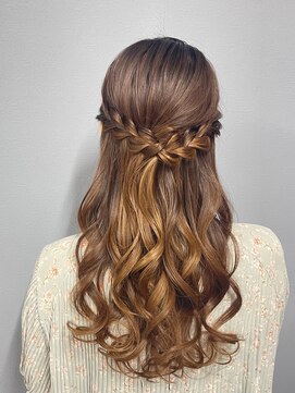 ヒュミ(hymy) 編み込みハーフアップ/お呼ばれヘア/参列ヘア/ゆるふわハーフ