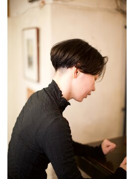 スリースリーナイン ヘアーアンドメイク(339 hair&make) カッコよく、でも少しだけソフトな感じのショート＋カリアゲ