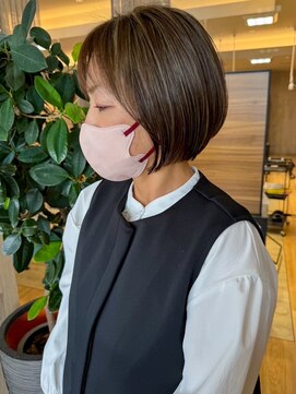 バランス ヘアーアンドアイラッシュ 野田店(balance.) 白髪ぼかしハイライト×ショートボブ