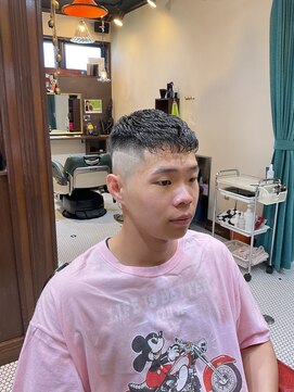 バーバー アカダマ アイロンパーマ