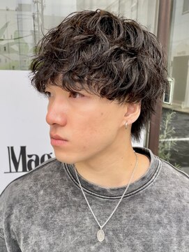 マグ カーネ バイ フィフス(Mag KANE by fifth) シャドウパーマ波巻きスパイラルパーマメンズマッシュパーマ