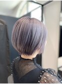 ハイトーンラベンダーショートボブ