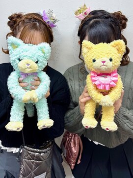 ヘアセットアップス(UP's) 推し活に最適♪『編み込みカチュ+サイドお団子(*´▽`*)』