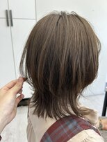 ビューナゴヤ 名駅(VIEW NAGOYA)&nbsp;ウルフカット/ミディアムウルフ/オリーブベージュ/ブリーチ無し