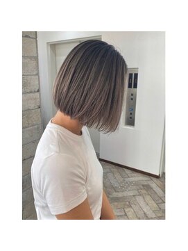 エッセンザ 梅田(ESSENZA) バレイヤージュbalayage