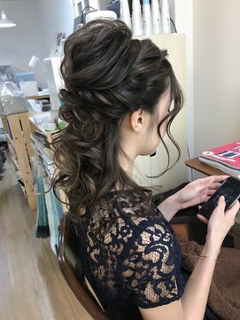 ロカット サロン(Roquat Salon) ふんわりブライダルハーフアップアレンジ【ヘアメイク　立川】