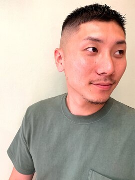 サンディーズバーバーショップ(Sandees) テクスチャークロップ