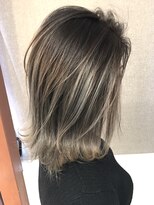 オリ(‘Oli)&nbsp;Wカラー＿プラチナグレイ