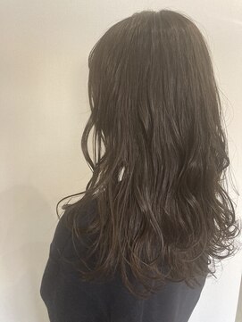 オーシー 四ツ井店(O'sea) オリーブカラー