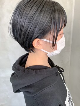テトヘアー(teto hair) ショートボブ、ブルーブラック、耳掛けショート、益若つばさ