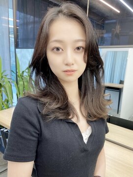 フォンズ(FONS) 小顔に見せるオルチャンヘア 流れる顔まわり シアーブラウン