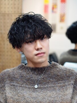 サン(3) 波巻きパーマ　黒髪　パーマ　プードルパーマ　2