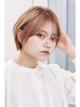 ミチオ ノザワ ヘアサロン ギンザ(Michio Nozawa HAIR SALON Ginza) 前髪長めなショートヘア