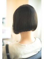 ベンジー 天神店(benji)&nbsp;透明感オリーブカラー×切りっぱなしボブ×前髪あり