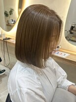 ヒビヲ(HIBIO)&nbsp;ハイライトカラーミルクティーベージュケアブリーチカラー30代